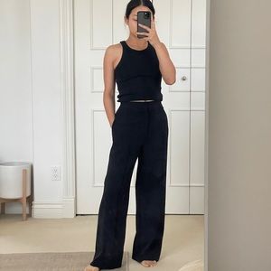 Uniqlo Wide Leg Pleated Pants
